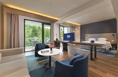 Meishan Hotel | Holiday Inn Express E'Mei Qiliping by IHG
