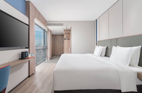 Panyu Hotel | Holiday Inn Express Guangzhou Panyu Dashi by IHG
