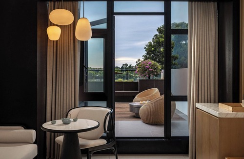 Huadu Hotel | Holiday Inn Express Guangzhou Baiyun Airport T2 by IHG
