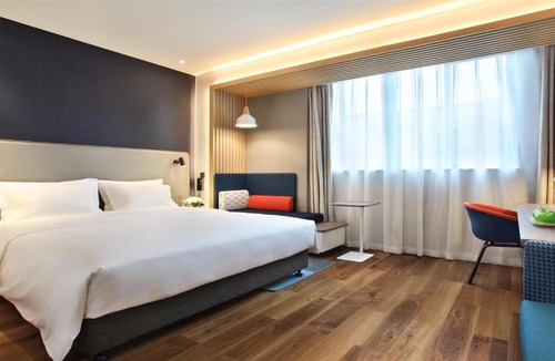 Xiufeng Hotel | Holiday Inn Express Guilin City Center by IHG