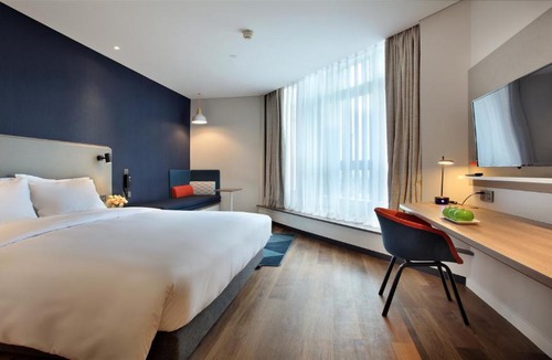 Xiufeng Hotel | Holiday Inn Express Guilin City Center by IHG
