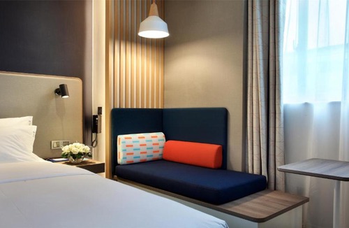 Xiufeng Hotel | Holiday Inn Express Guilin City Center by IHG