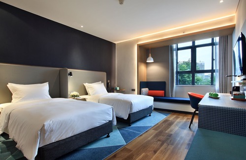 Xiufeng Hotel | Holiday Inn Express Guilin City Center by IHG