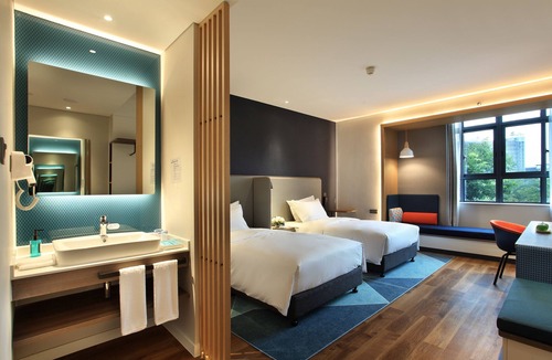 Xiufeng Hotel | Holiday Inn Express Guilin City Center by IHG