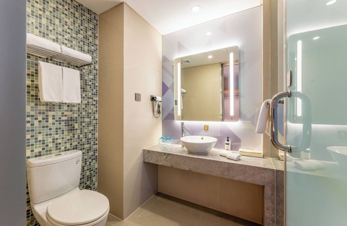 Xihu Qu Hotel | Holiday Inn Express Hangzhou Huanglong by IHG