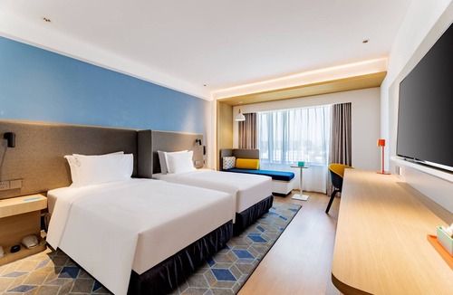 Hohhot Hotel | Holiday Inn Express Hohhot East Station by IHG