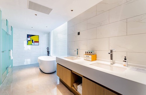 Hohhot Hotel | Holiday Inn Express Hohhot East Station by IHG