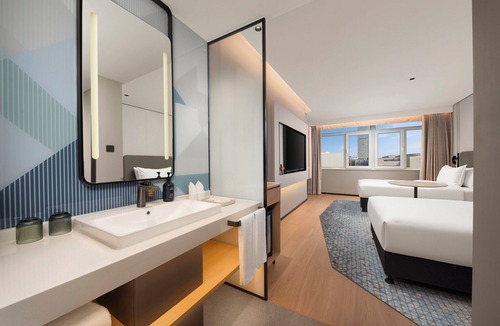 Lixia District Hotel | Holiday Inn Express Jinan Quancheng Square by IHG