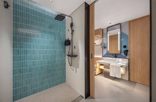 Lixia District Hotel | Holiday Inn Express Jinan Quancheng Square by IHG