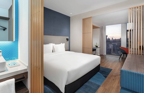Panlong Hotel | Holiday Inn Express Kunming Panlong by IHG