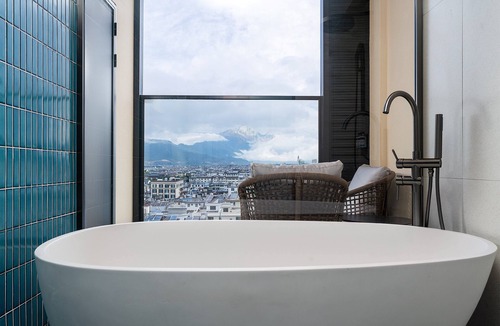 Gucheng Hotel | Holiday Inn Express Lijiang Ancient Town by IHG