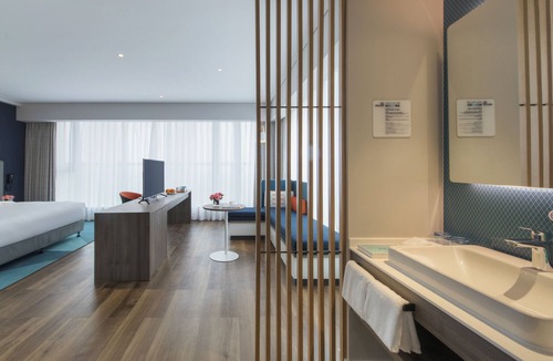 Liyang Hotel | Holiday Inn Express Liyang Huafu by IHG