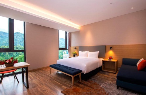 Luanchuan County Resort | Holiday Inn Express Luanchuan by IHG