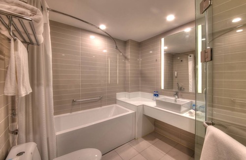 Yichuan County Hotel | Holiday Inn Express Luoyang Yichuan by IHG