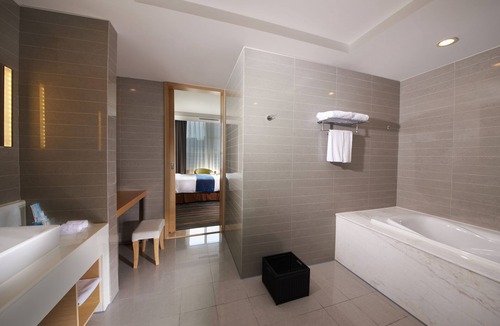 Luolong Hotel | Holiday Inn Express Luoyang City Center by IHG