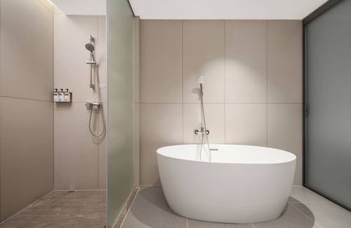 Xing County Hotel | Holiday Inn Express Lvliang Xing County by IHG