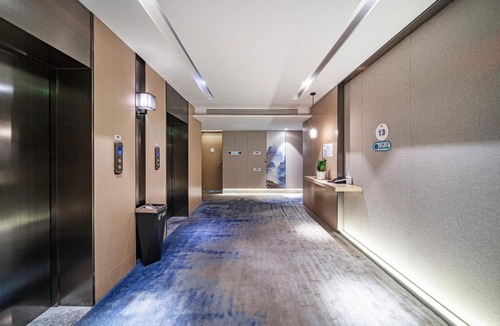 Nanchang Hotel | Holiday Inn Express Nanchang West Station by IHG
