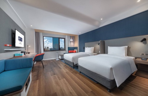 Haishu Hotel | Holiday Inn Express Ningbo City Center by IHG