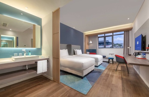 Pinghu Hotel | Holiday Inn Express Pinghu by IHG