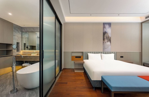 Sanxingzhen Hotel | Holiday Inn Express Qidong Economic Zone by IHG
