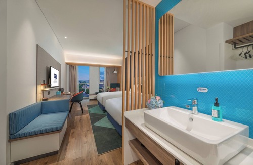 Chengyang Hotel | Holiday Inn Express Qingdao Chengyang Central by IHG