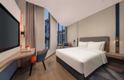 Minhang Hotel | Holiday Inn Express Shanghai Hongqiao NECC by IHG