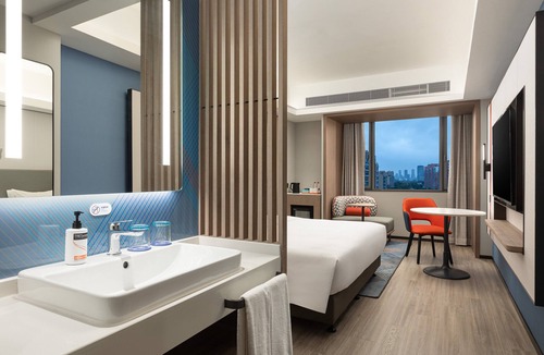 Minhang Hotel | Holiday Inn Express Shanghai Gumei by IHG