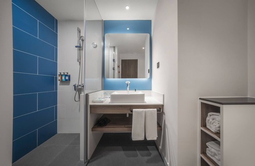 Qingpu Hotel | Holiday Inn Express Shanghai Qingpu New City by IHG