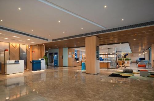 Minhang Hotel | Holiday Inn Express Shanghai Pujiang by IHG