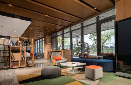 Minhang Hotel | Holiday Inn Express Shanghai Pujiang by IHG