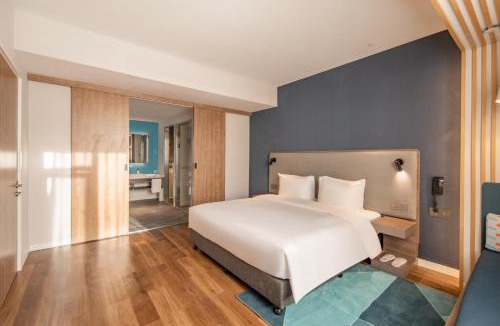 Jiading Hotel | Holiday Inn Express Shanghai Jiading New City by IHG