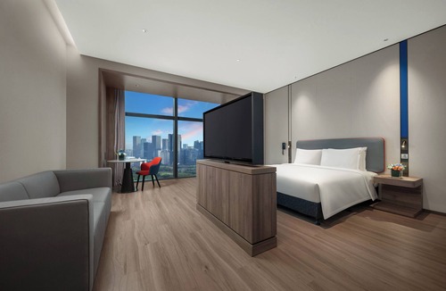 Futian Hotel | Holiday Inn Express Shenzhen Futian Center by IHG