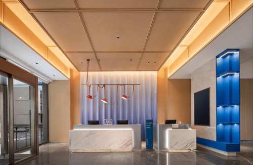 Longgang Hotel | Holiday Inn Express Shenzhen Baolong Metro Station by IHG