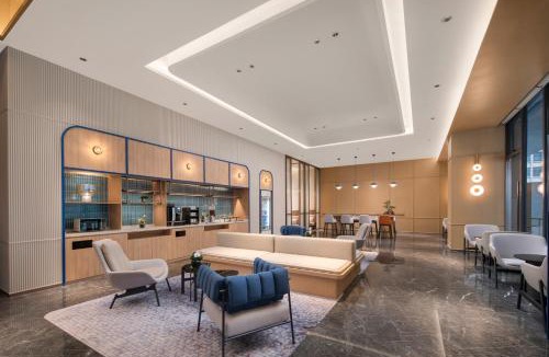 Longgang Hotel | Holiday Inn Express Shenzhen Baolong Metro Station by IHG