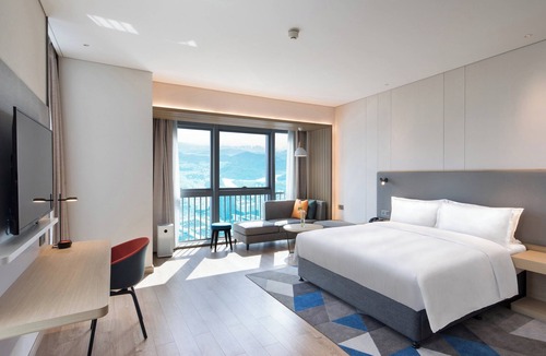 Shenzhen Hotel | Holiday Inn Express Shenzhen Haiyuan City by IHG