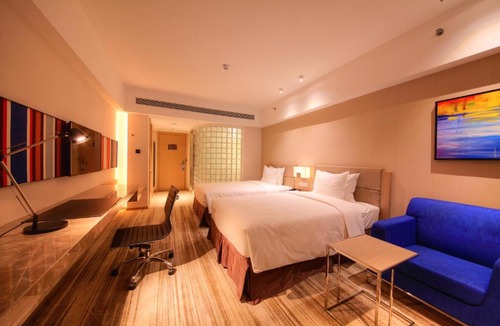 Huanggu Hotel | Holiday Inn Express Shenyang Tawan, an IHG Hotel