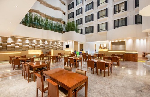 Shen He Hotel | Holiday Inn Express Shenyang Golden Corridor by IHG
