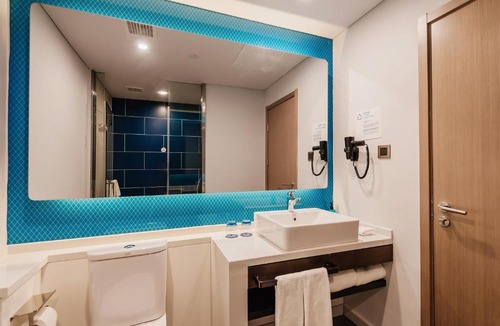 Hailing District Hotel | Holiday Inn Express Taizhou CMC by IHG