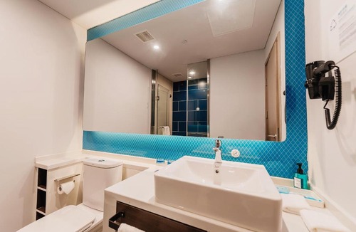 Hailing District Hotel | Holiday Inn Express Taizhou CMC by IHG