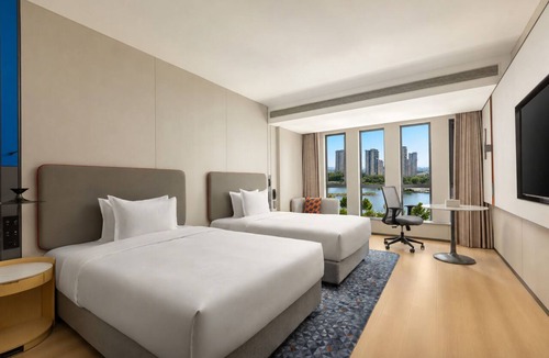 Laoting County Hotel | Holiday Inn Express Tangshan Harbor by IHG