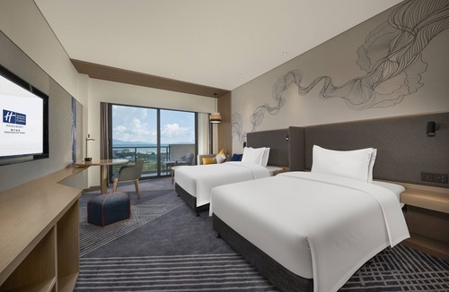 Tengchong Hotel | Holiday Inn Express Tengchong Hot Spring by IHG