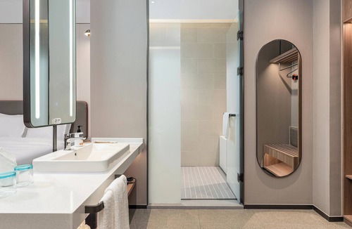 Optics Valley Hotel | Holiday Inn Express Wuhan East Lake by IHG
