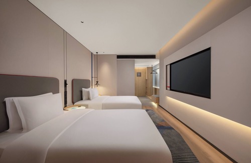 Jiang Han Hotel | Holiday Inn Express Wuhan Jianghan Road by IHG
