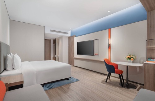 Weiyang Hotel | Holiday Inn Express Xi An North Station by IHG