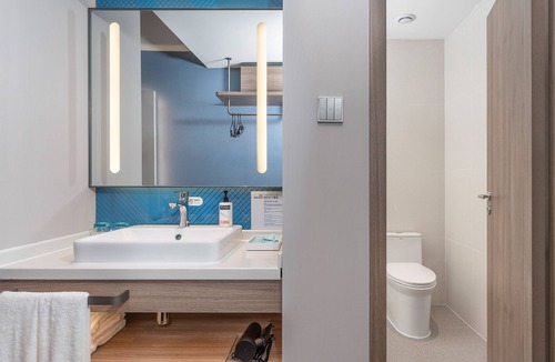 Jimei Hotel | Holiday Inn Express Xiamen Jimei New Town by IHG