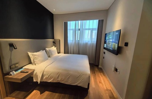 Miaopotou Hotel | Holiday Inn Express Xian Quijang Center by IHG