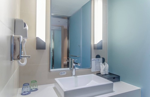 Yucheng District Hotel | Holiday Inn Express Ya'An City Center by IHG