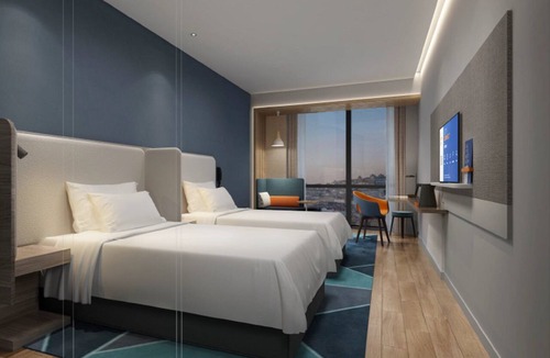 Jiangcheng District Hotel | Holiday Inn Express Yangjiang City Center by IHG