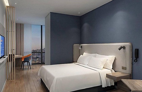 Jiangcheng District Hotel | Holiday Inn Express Yangjiang City Center by IHG