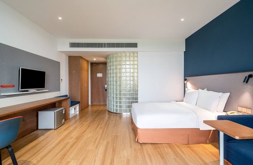 Guangling Qu Hotel | Holiday Inn Express Yangzhou City Center by IHG
